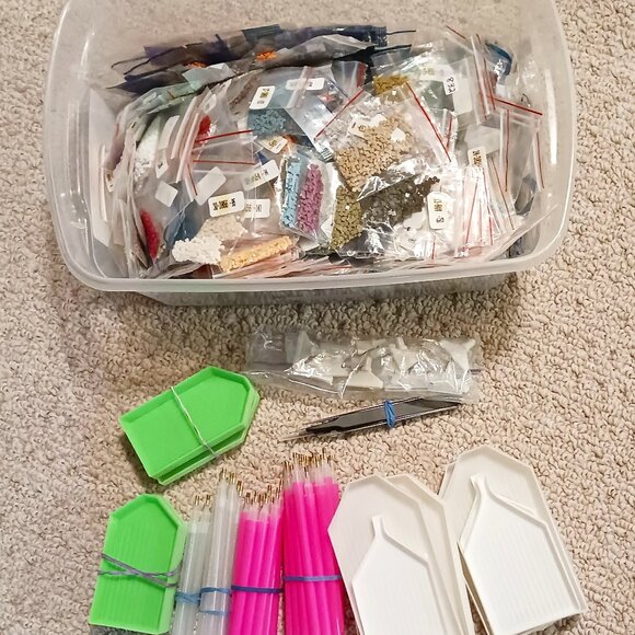 Dimond Art Accessories Lot for Crafts Drills Round Square Beads Trays Tweezers - Picture 1 of 5